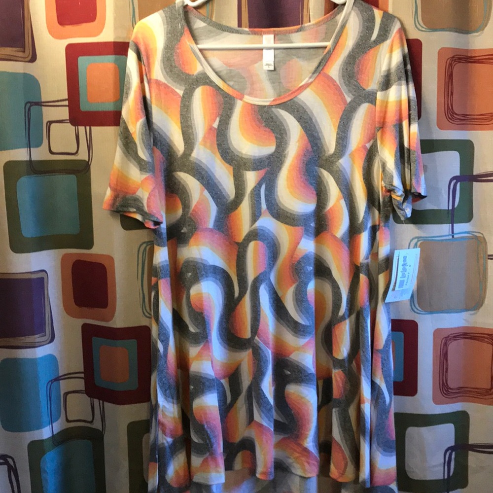 LulaRoe Perfect T